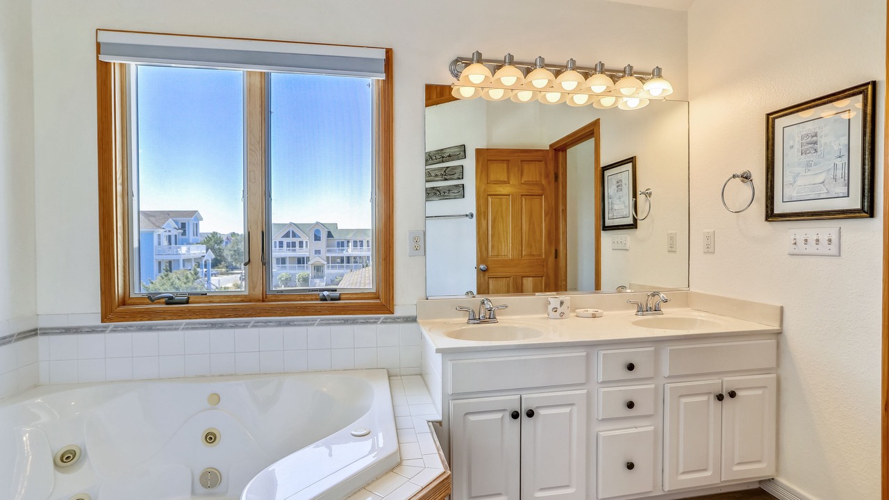 Photo of Bathroom in Ocean Sands