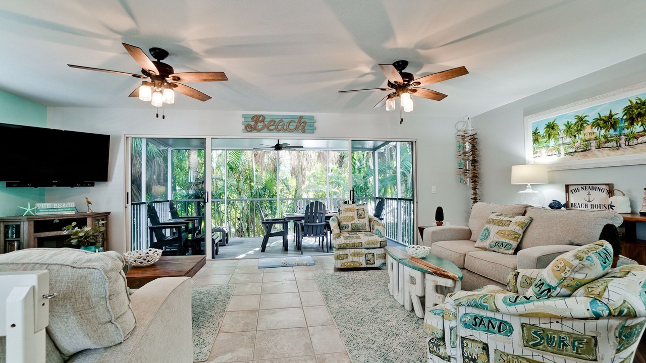 Photo of Livingroom in Holmes Beach