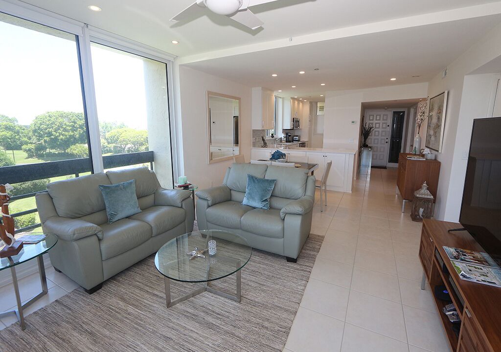 Photo of Livingroom in Longboat Key