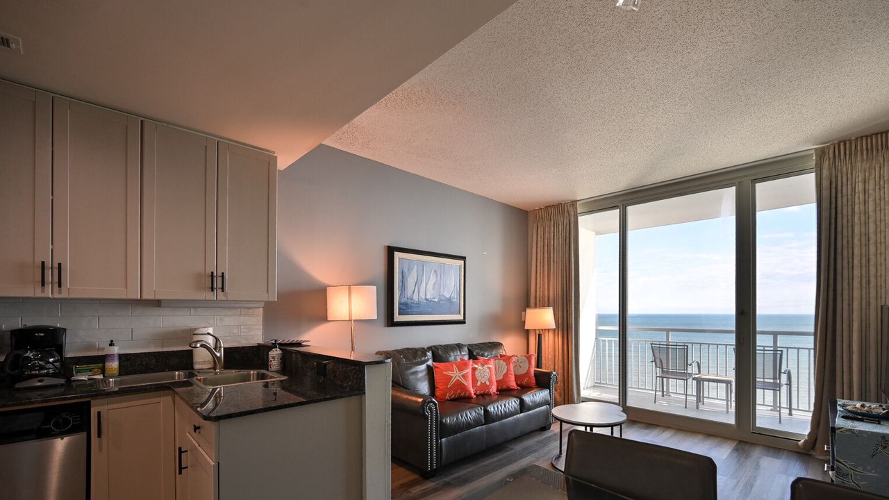 Photo of Livingroom in Downtown Myrtle Beach