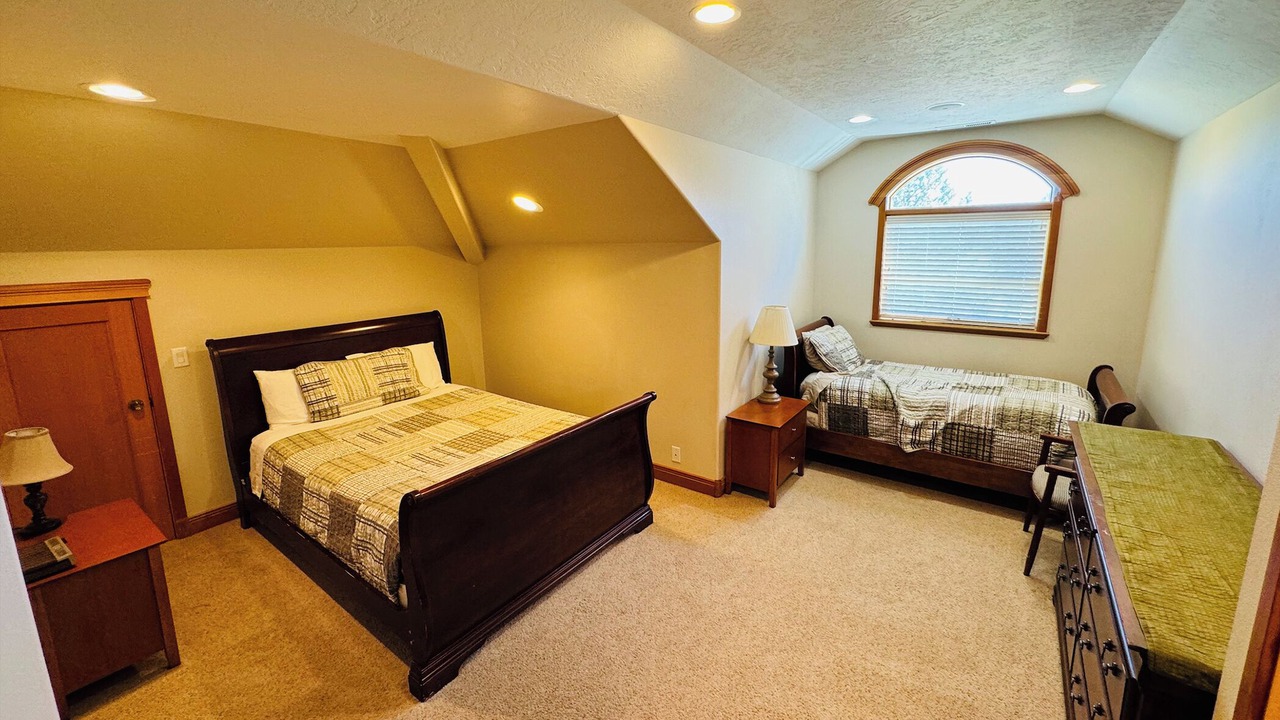 Photo of Bedroom in Redmond