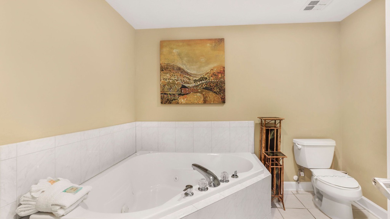 Photo of Bathroom in Orange Beach