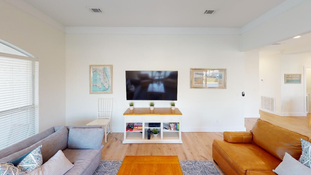 Photo of Livingroom in Miramar Beach