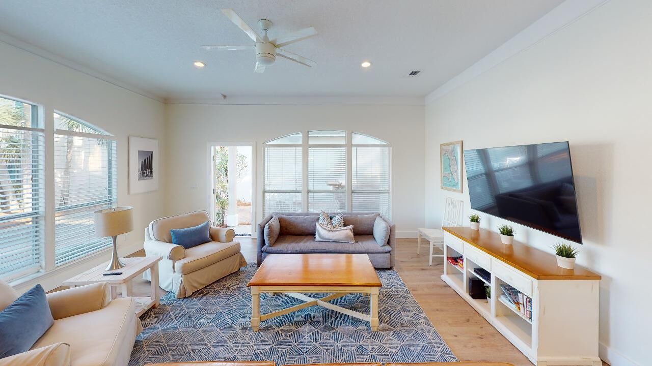 Photo of Bedroom in Miramar Beach