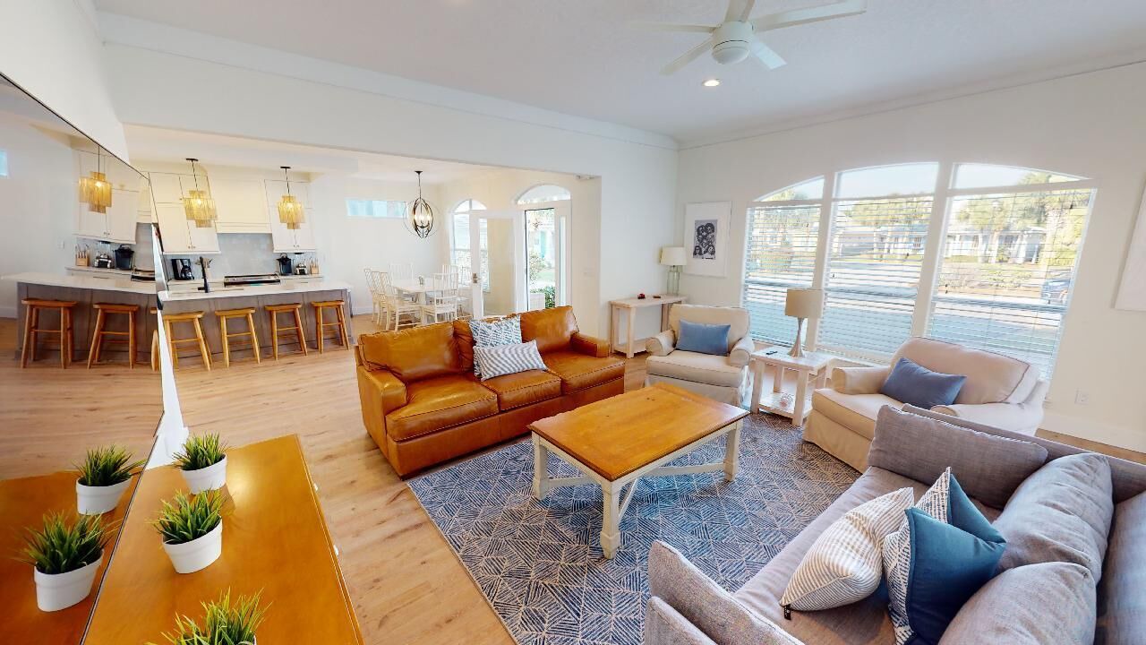Photo of Livingroom in Miramar Beach