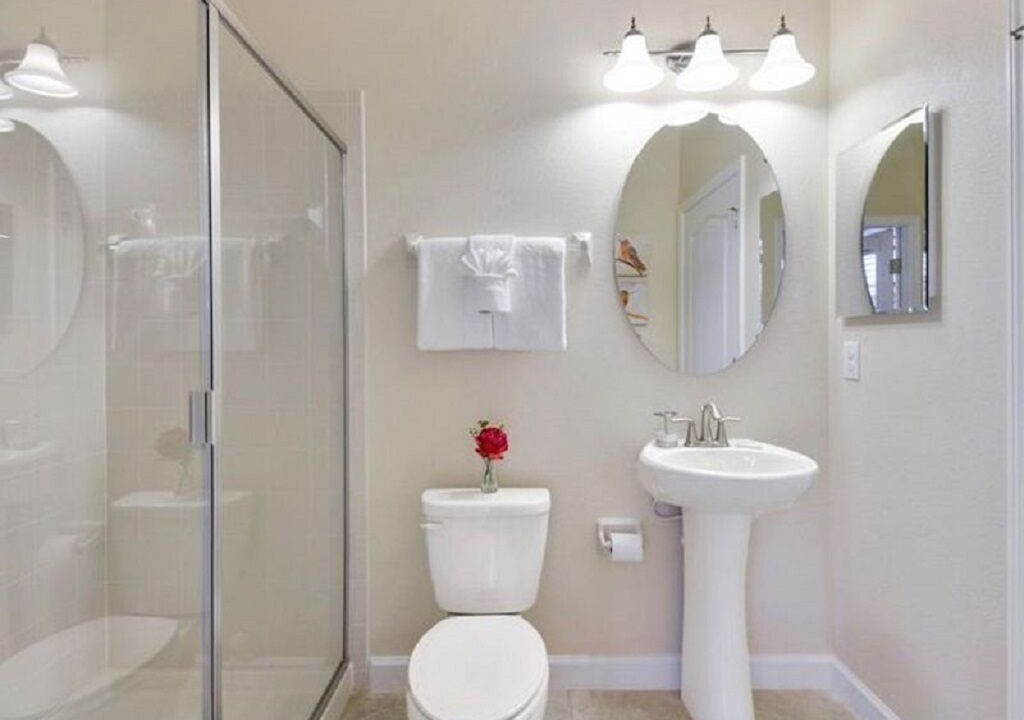 Photo of Bathroom in Davenport