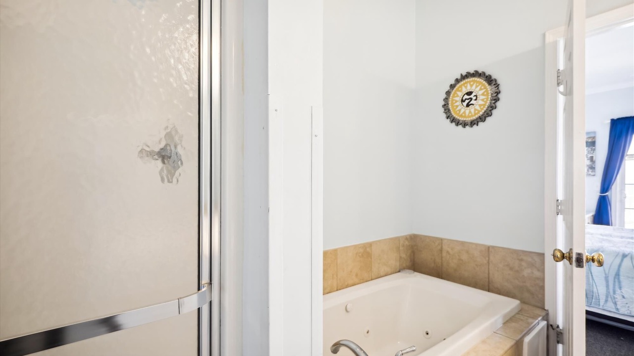 Photo of Bathroom in Ocean Drive
