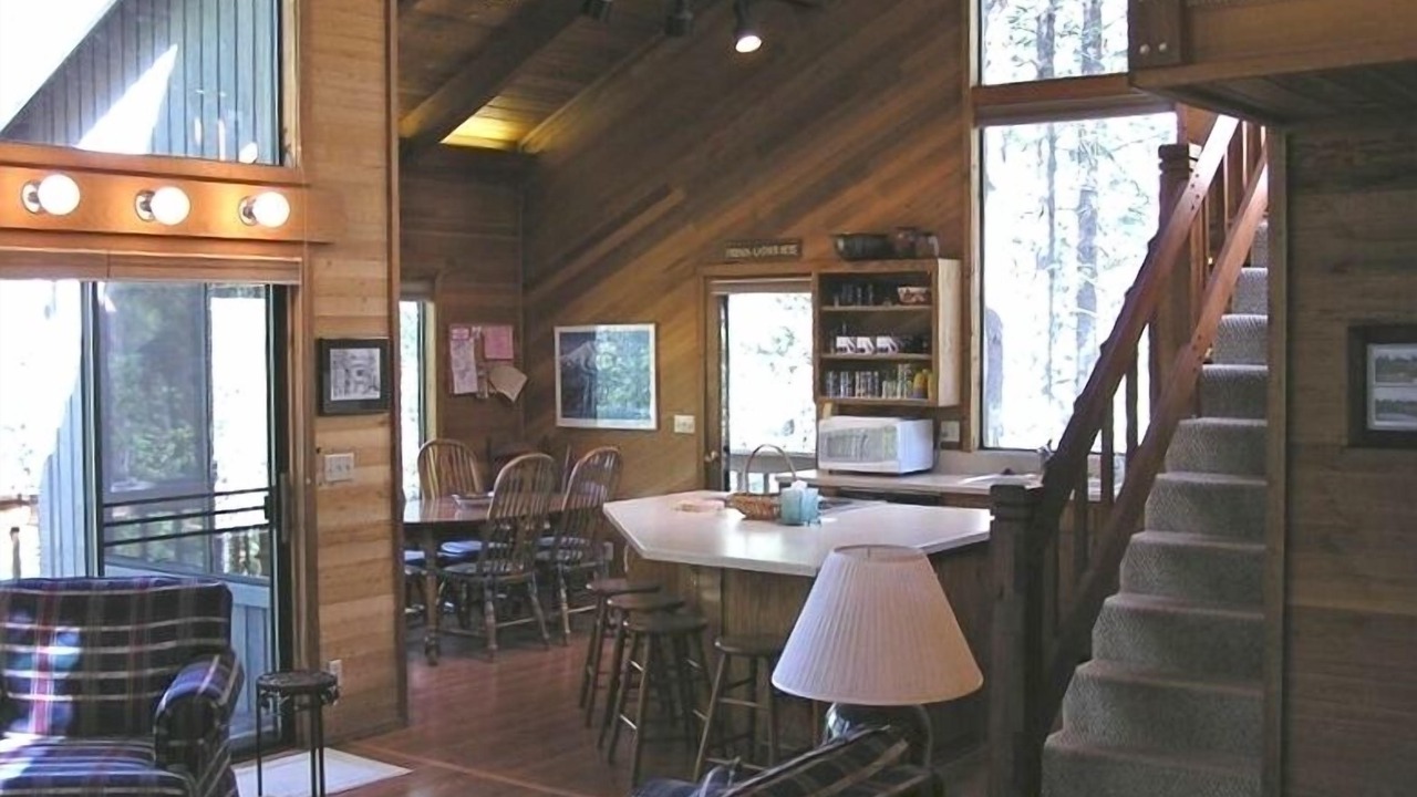 Photo of Bedroom in Black Butte Ranch
