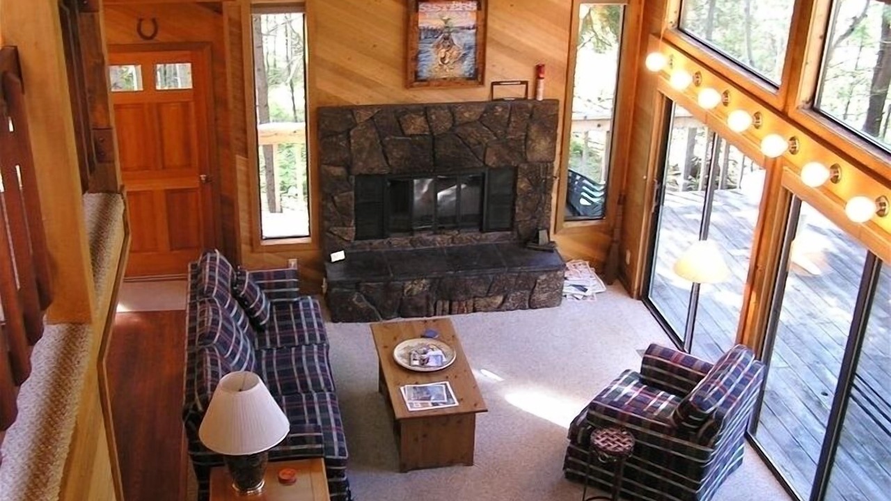 Photo of Bedroom in Black Butte Ranch