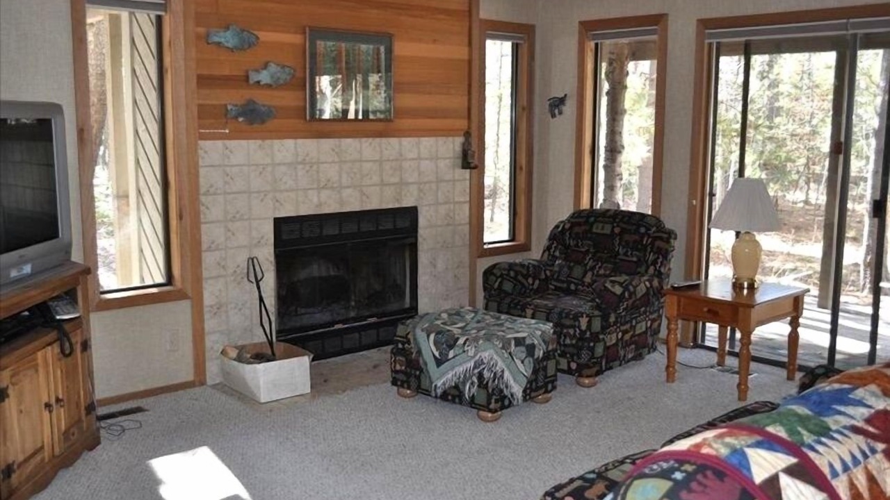 Photo of Bedroom in Black Butte Ranch
