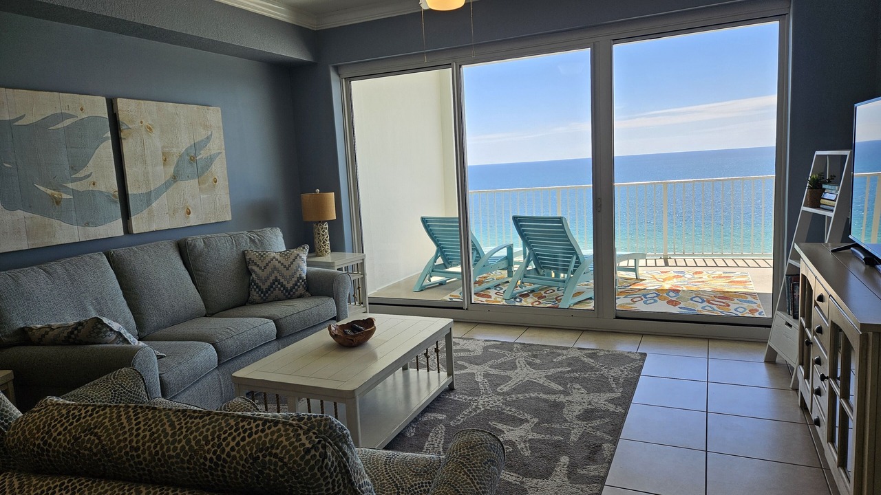 Photo of Livingroom in Orange Beach East