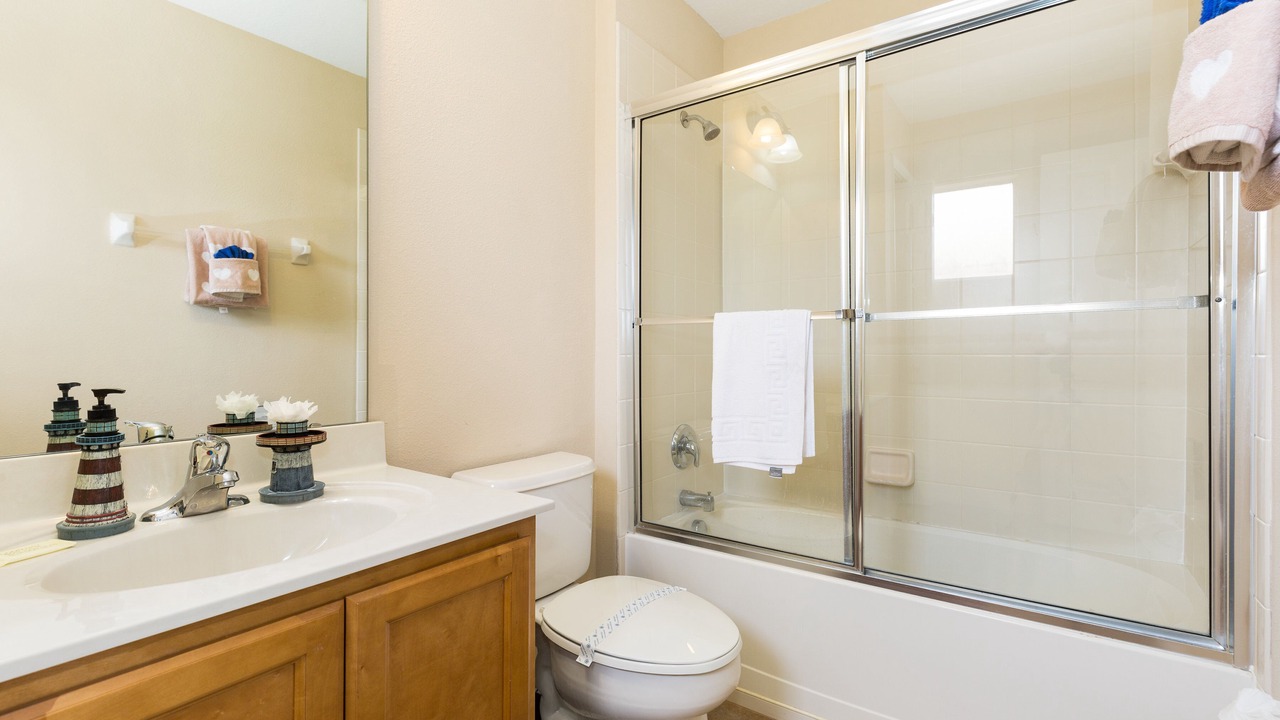Photo of Bathroom in Watersong