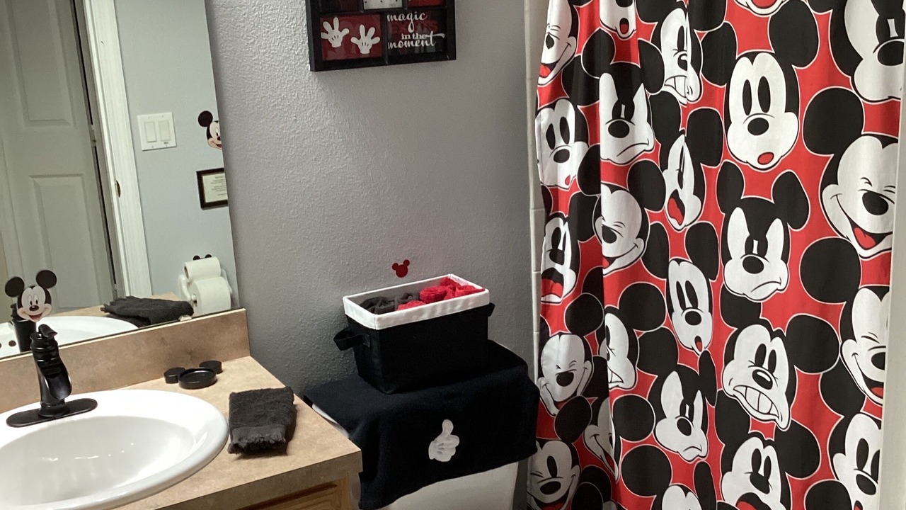 Photo of Bathroom in Highgate Park