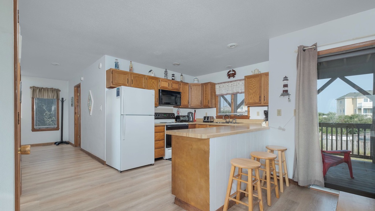 Photo of Kitchen in Whalehead Beach