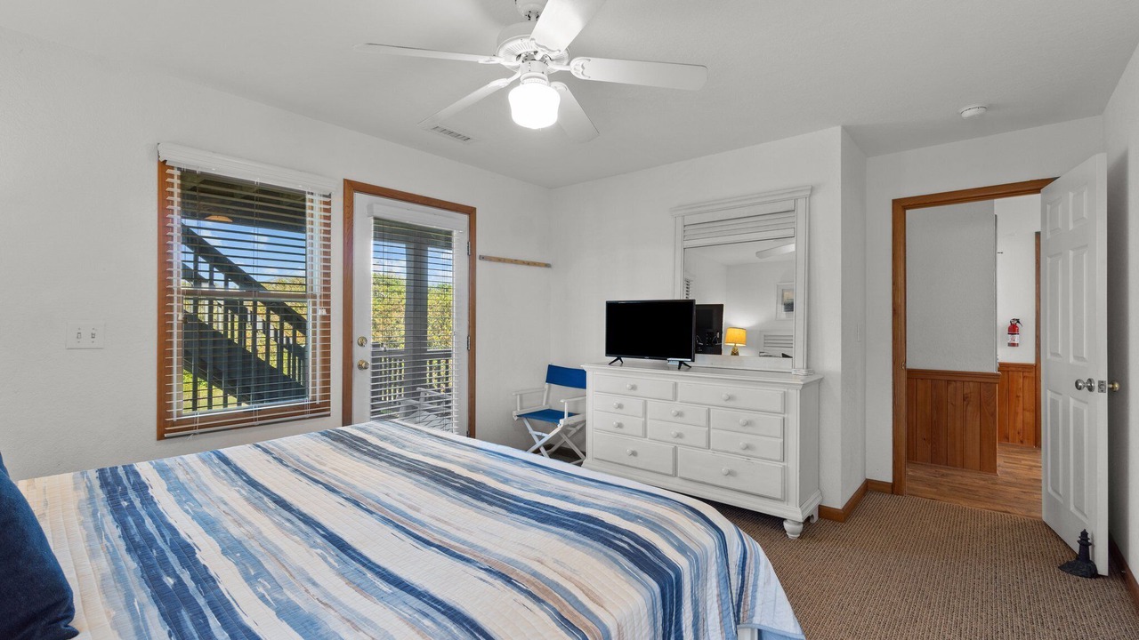 Photo of Bedroom in Whalehead Beach
