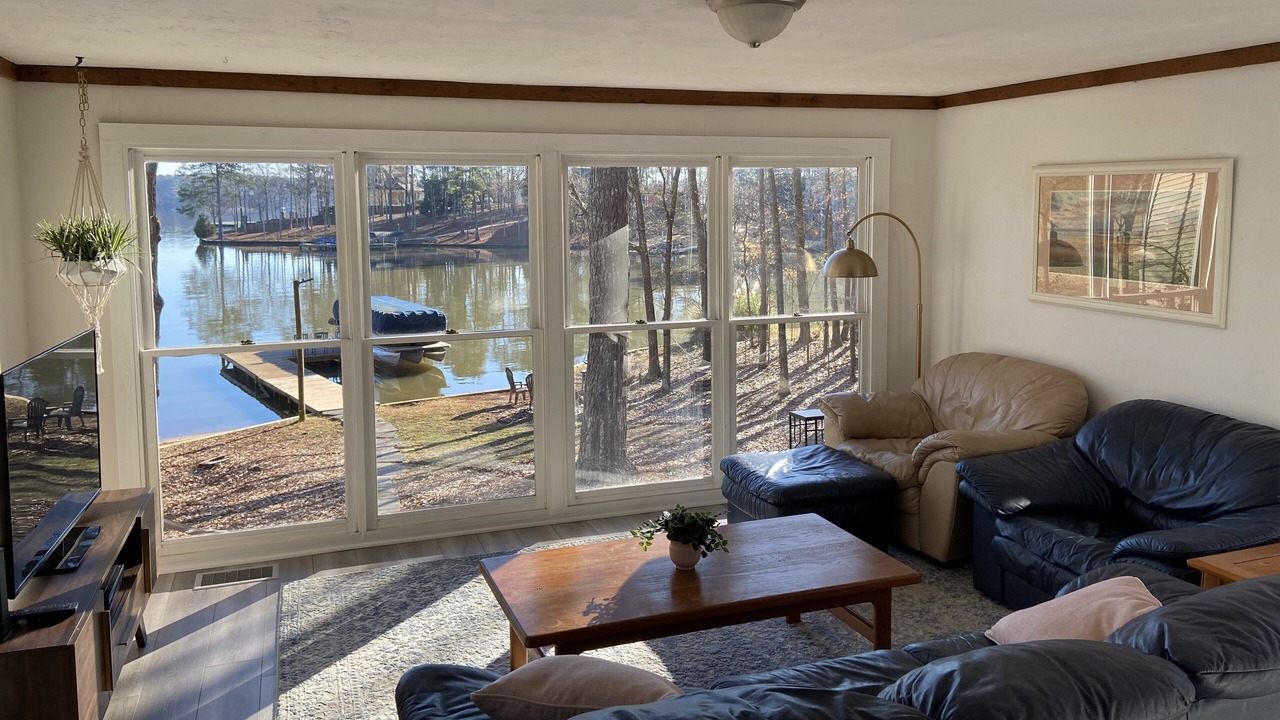 Photo of Livingroom in Eatonton