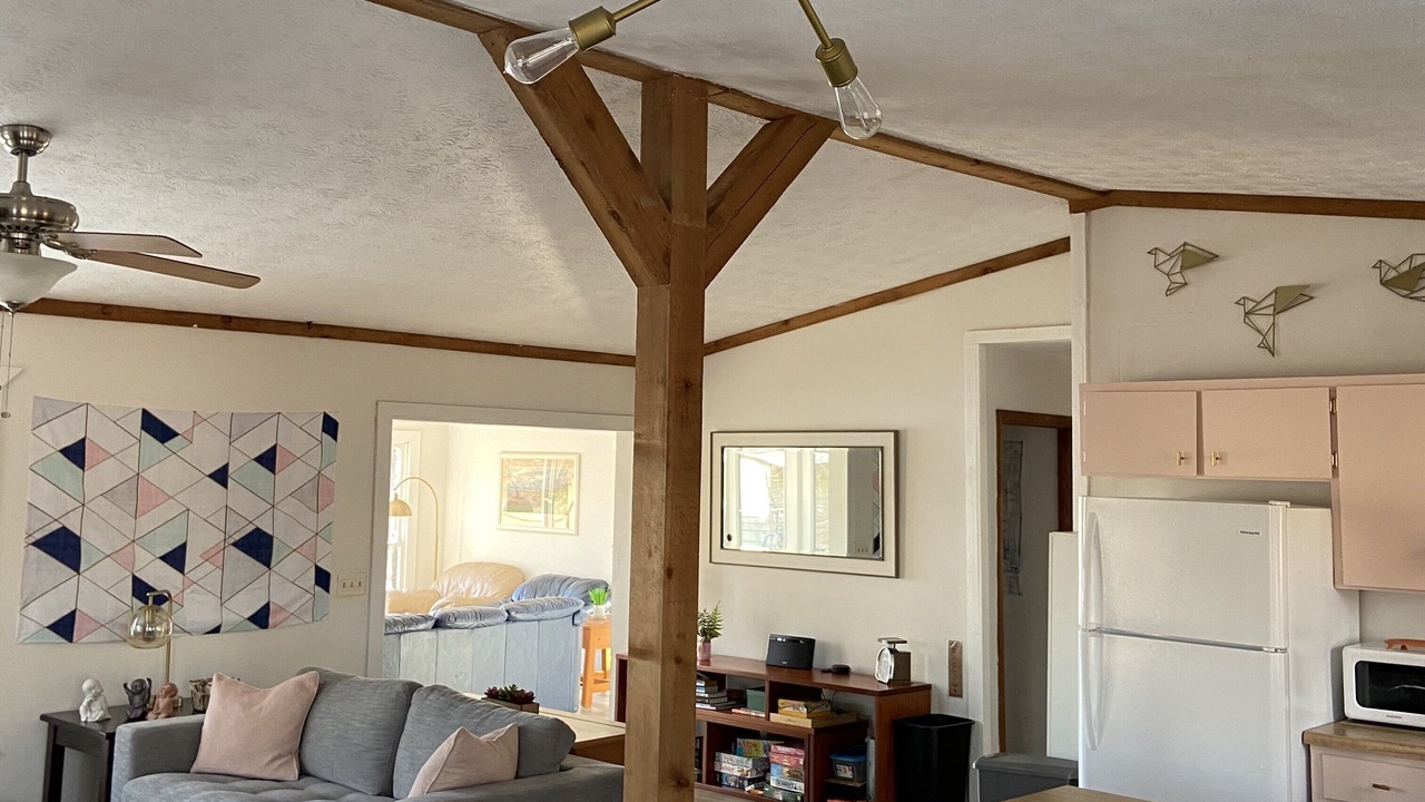 Photo of Livingroom in Eatonton