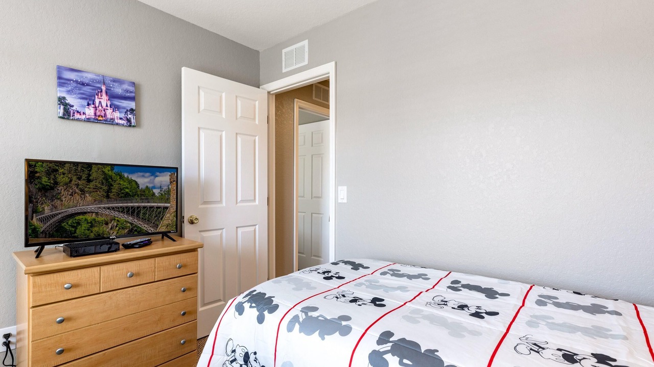 Photo of Bedroom in Regal Palms
