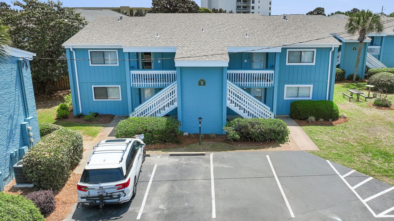 Photo of Others in Destin