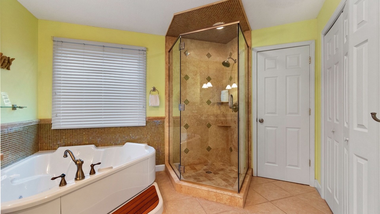 Photo of Bathroom in Navarre Beach