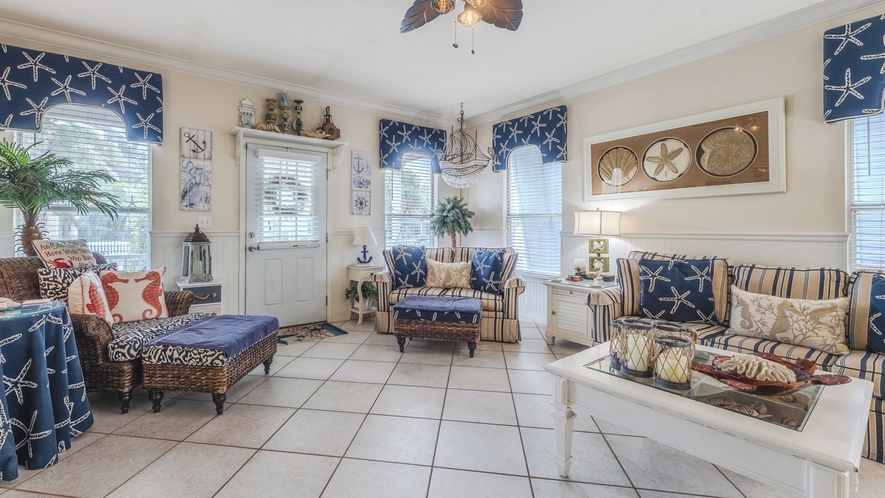 Photo of Bedroom in Crystal Beach