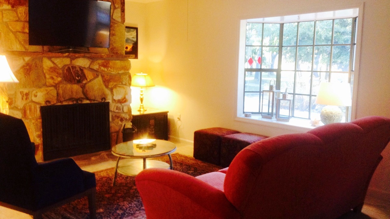 Photo of Livingroom in Arlington Park