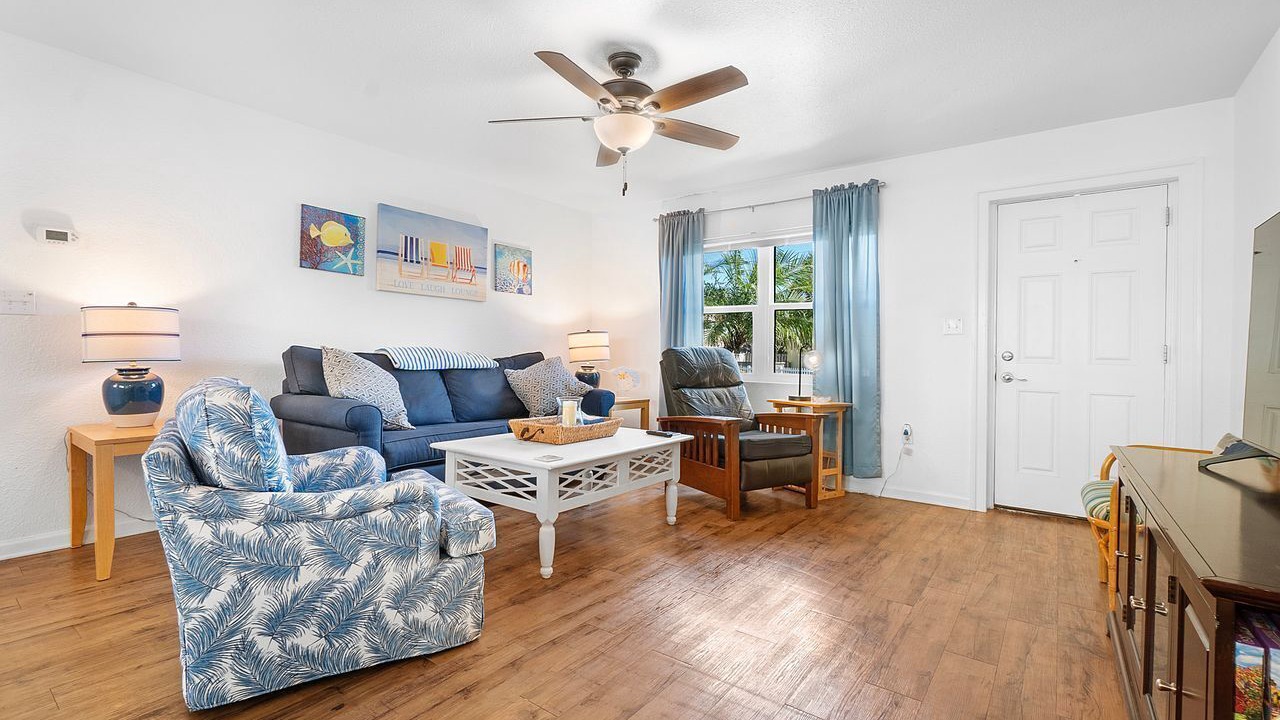Photo of Livingroom in Port Canaveral