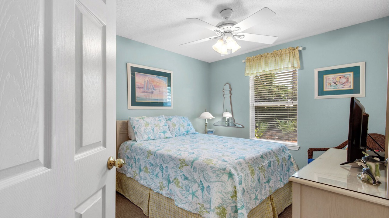 Photo of Bedroom in Miramar Beach
