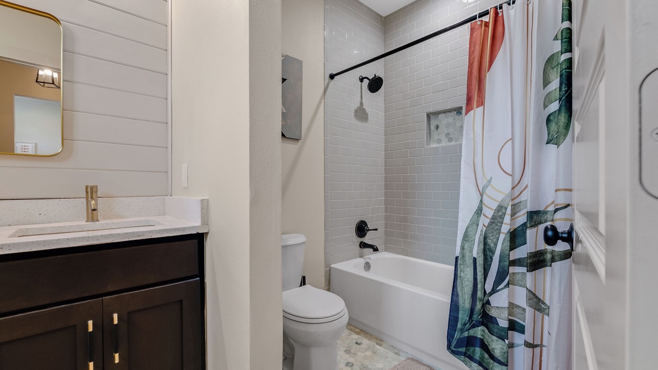 Photo of Bathroom in Government Hill