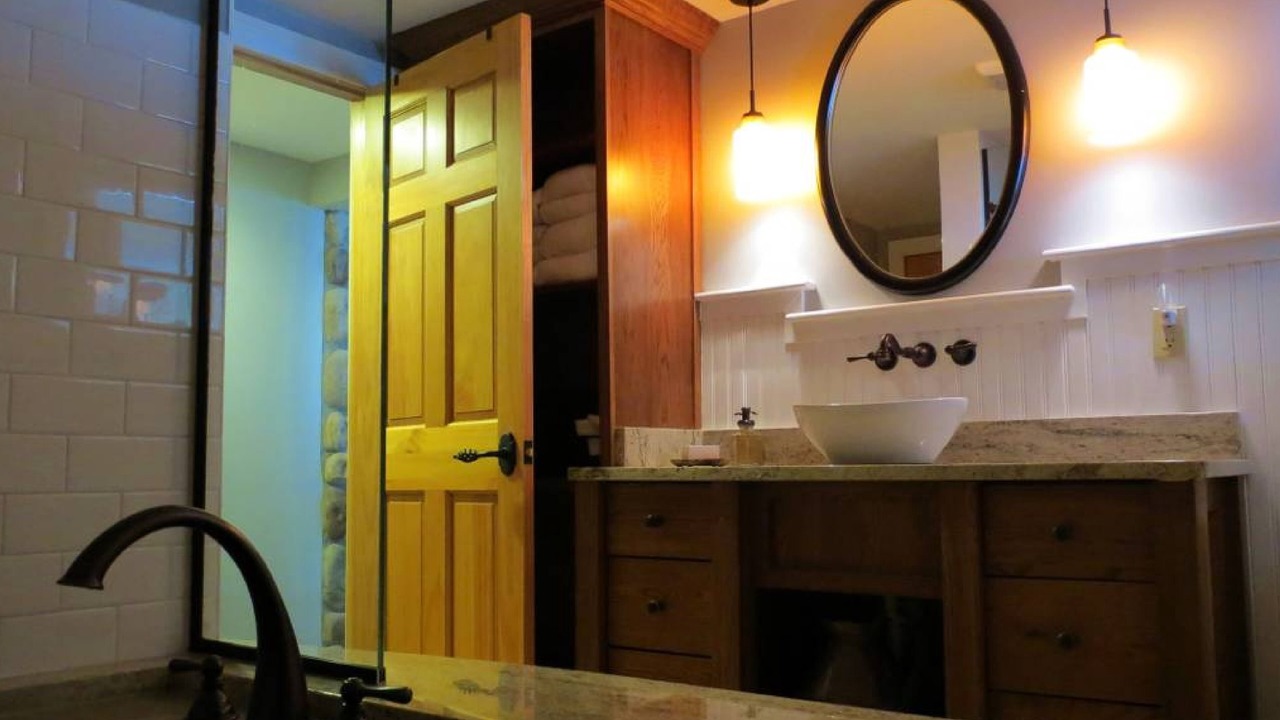 Photo of Bathroom in Warrensburg