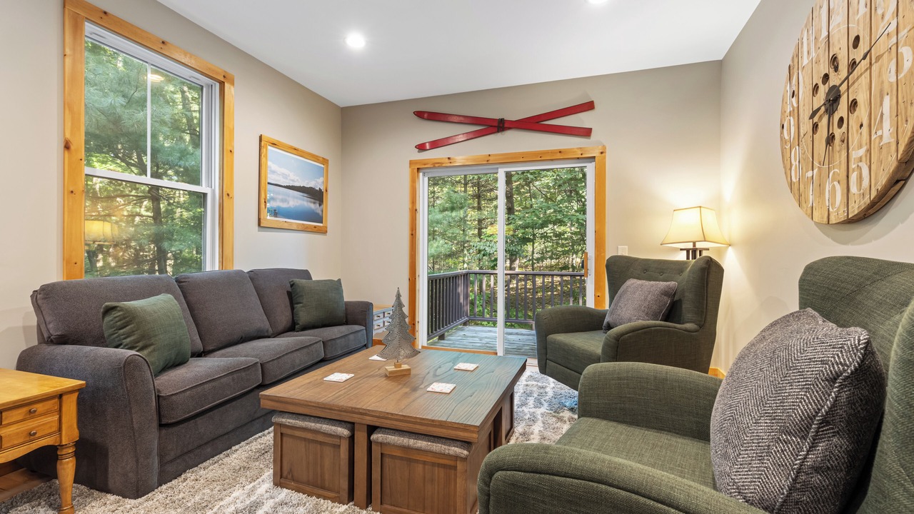 Photo of Livingroom in Boyne City