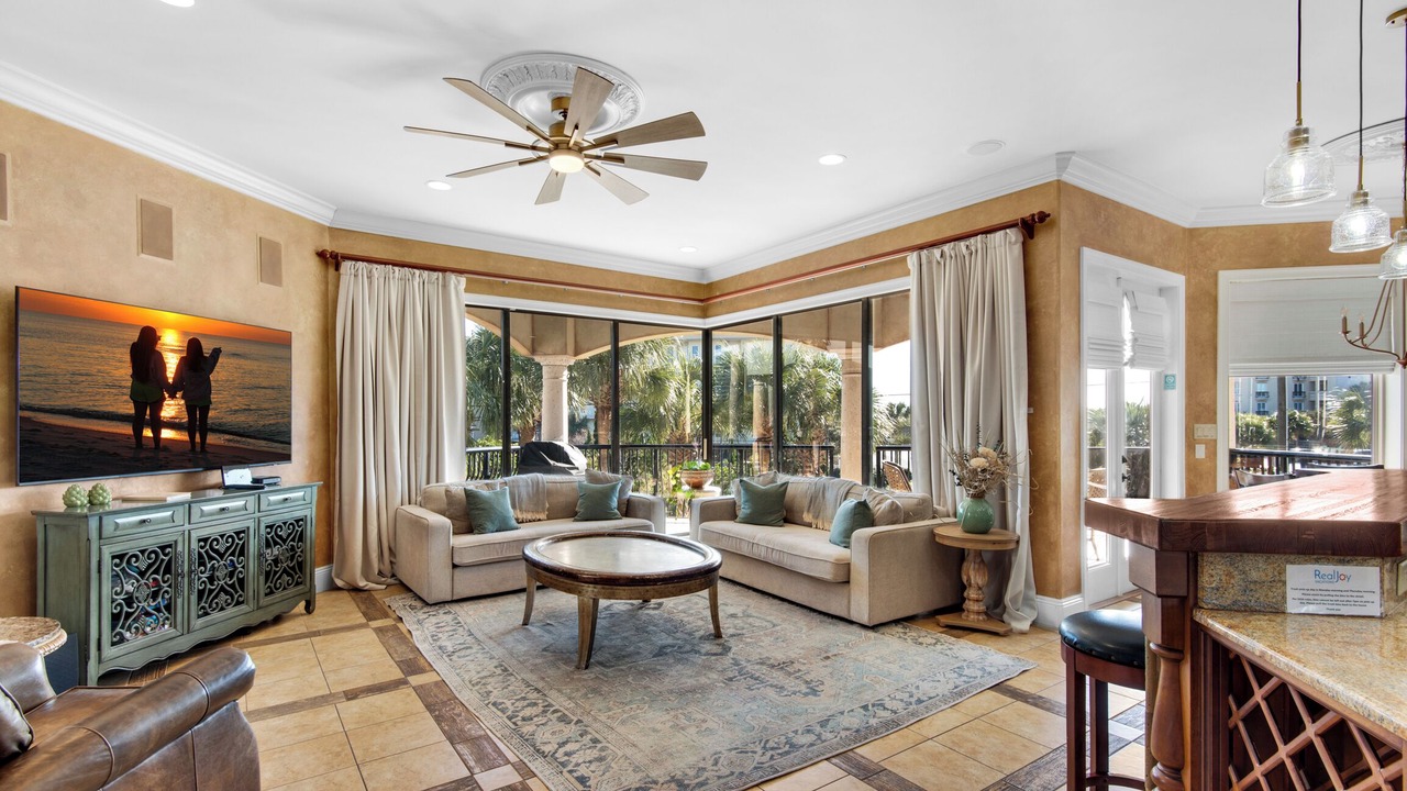 Photo of Livingroom in St. Tropez