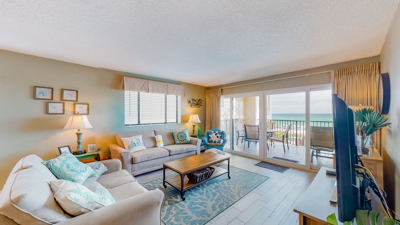 Photo of Livingroom in Miramar Beach