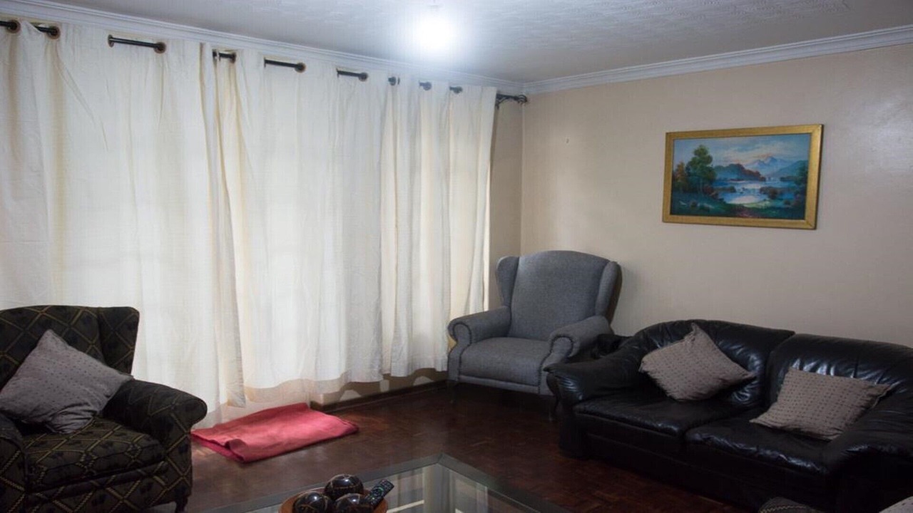 Photo of Livingroom in Harare