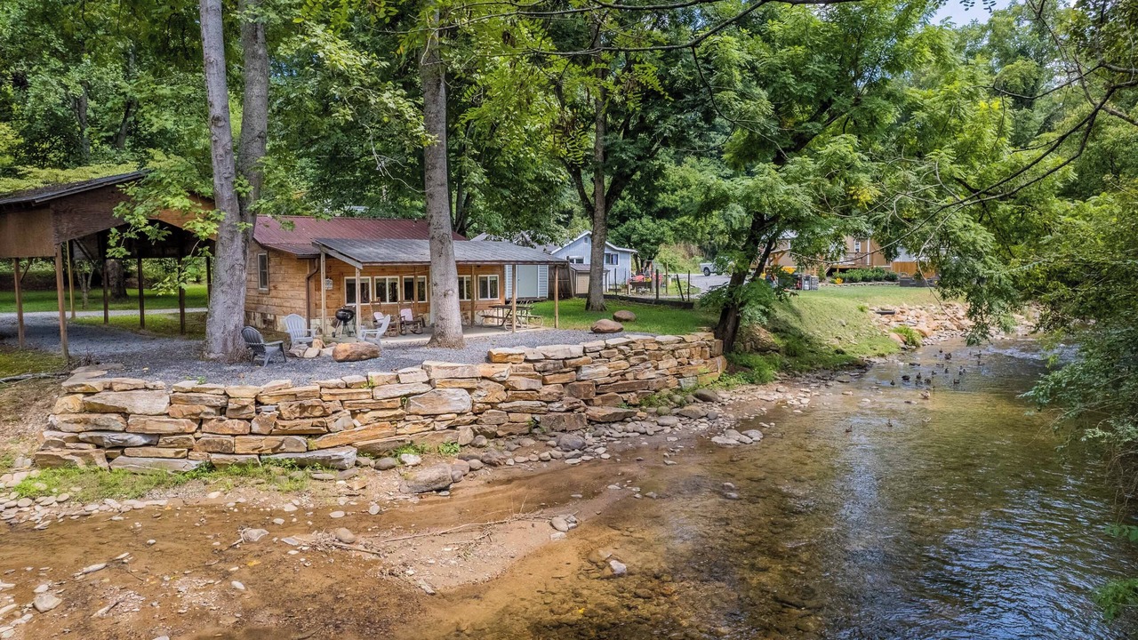Photo of Outdoor in Bryson City
