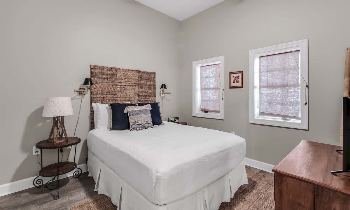 Photo of Bedroom in Seacrest Beach