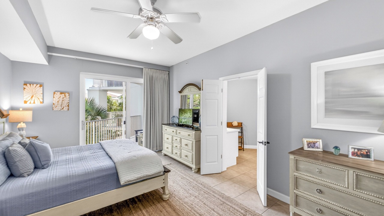 Photo of Bedroom in Santa Rosa Beach