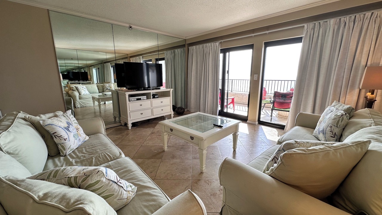 Photo of Livingroom in Destin