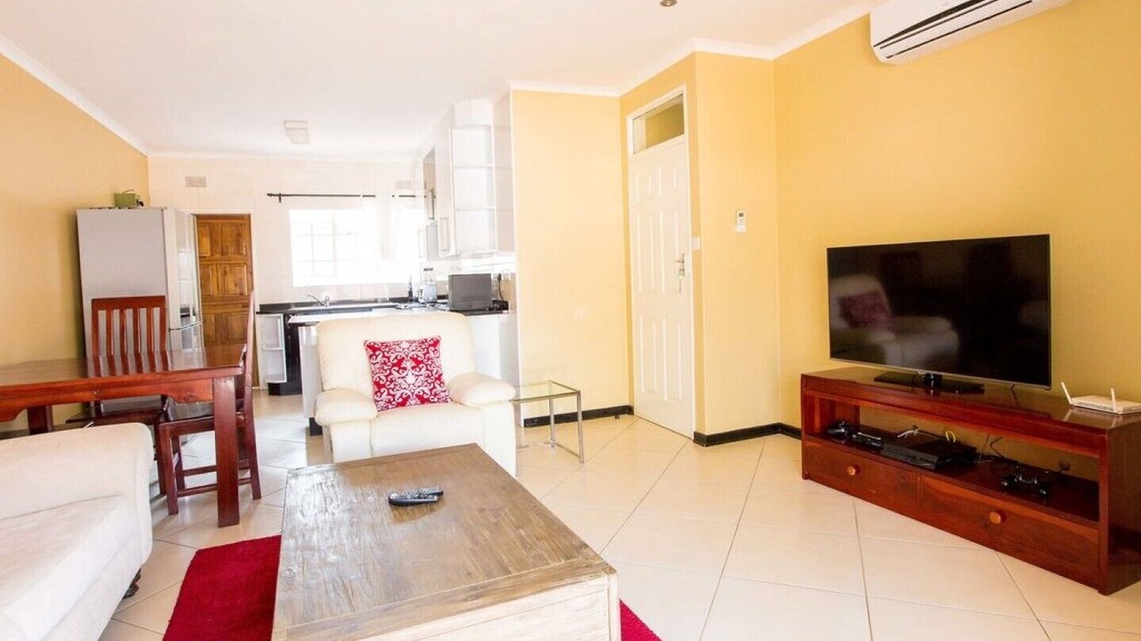 Photo of Livingroom in Greendale