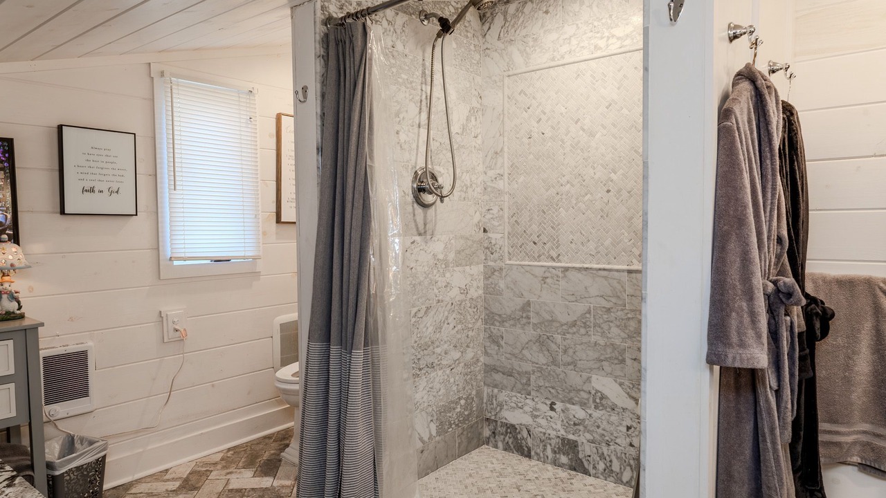 Photo of Bathroom in Dawsonville