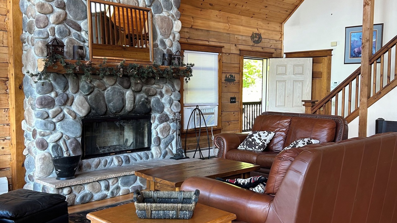 Photo of Livingroom in Lake George