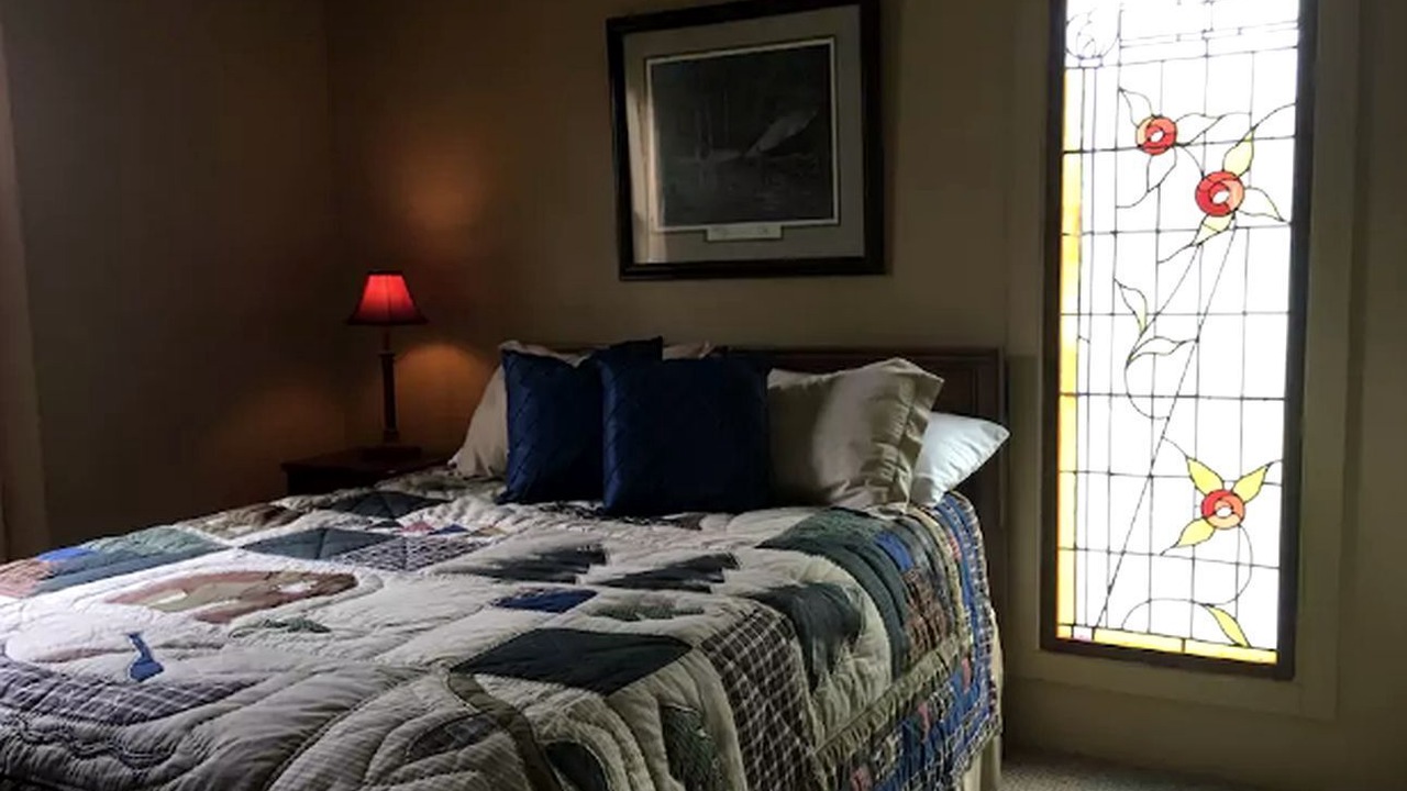 Photo of Bedroom in Townsend