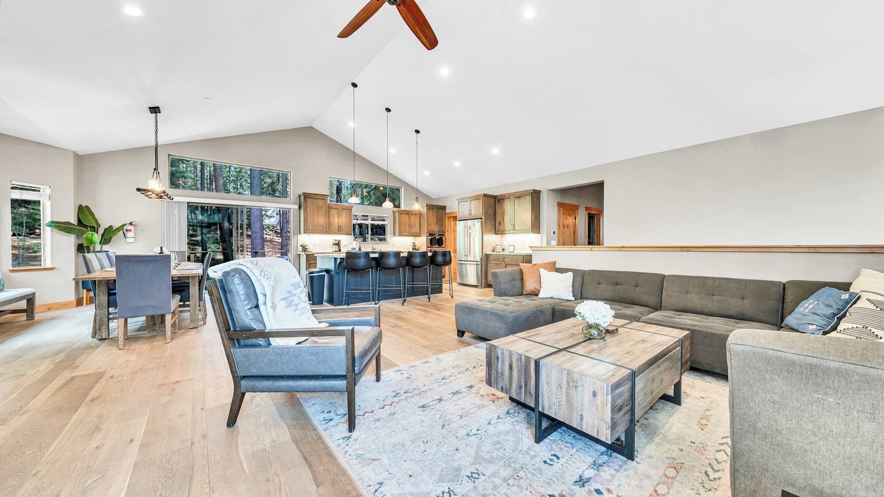 Photo of Livingroom in Tahoe Paradise