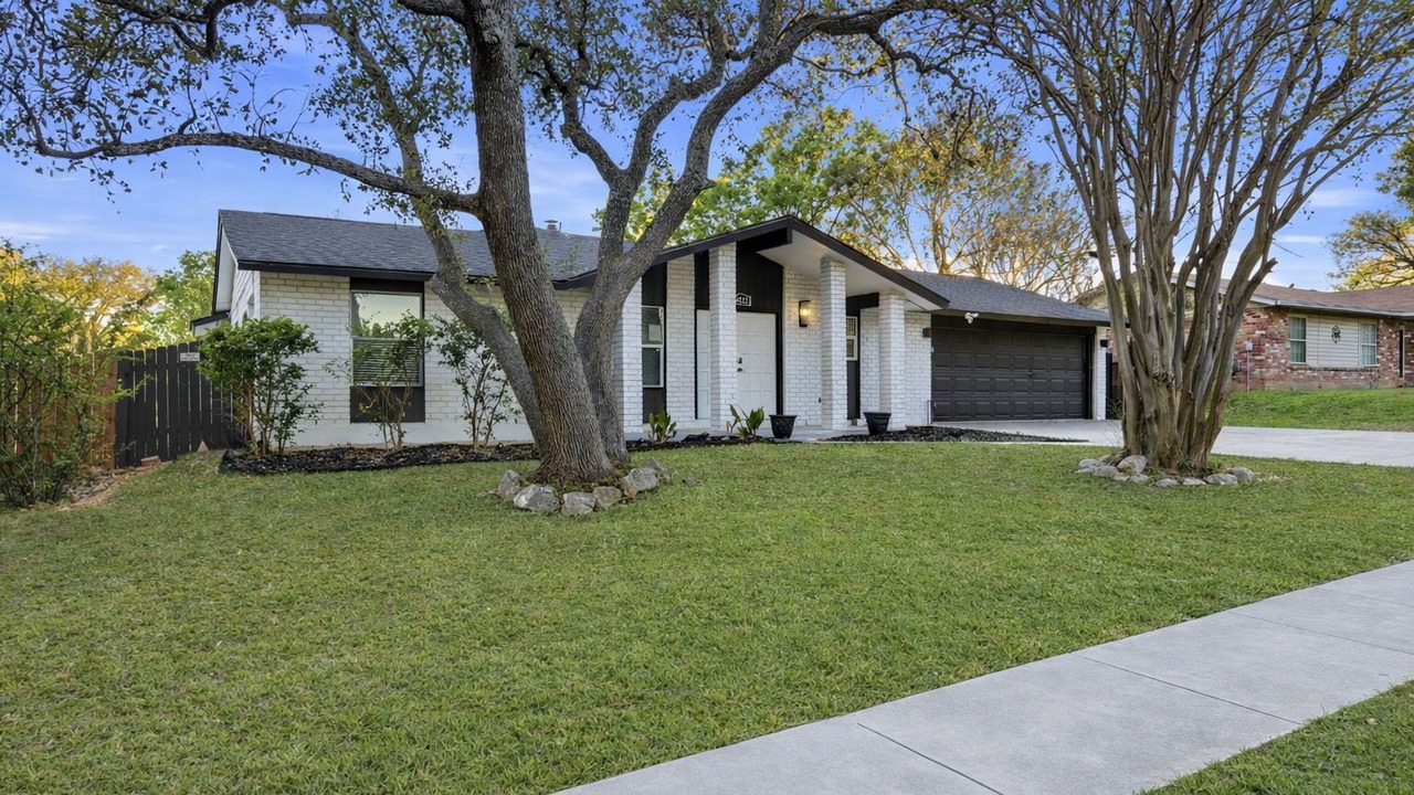 Photo of Outdoor in Leon Valley