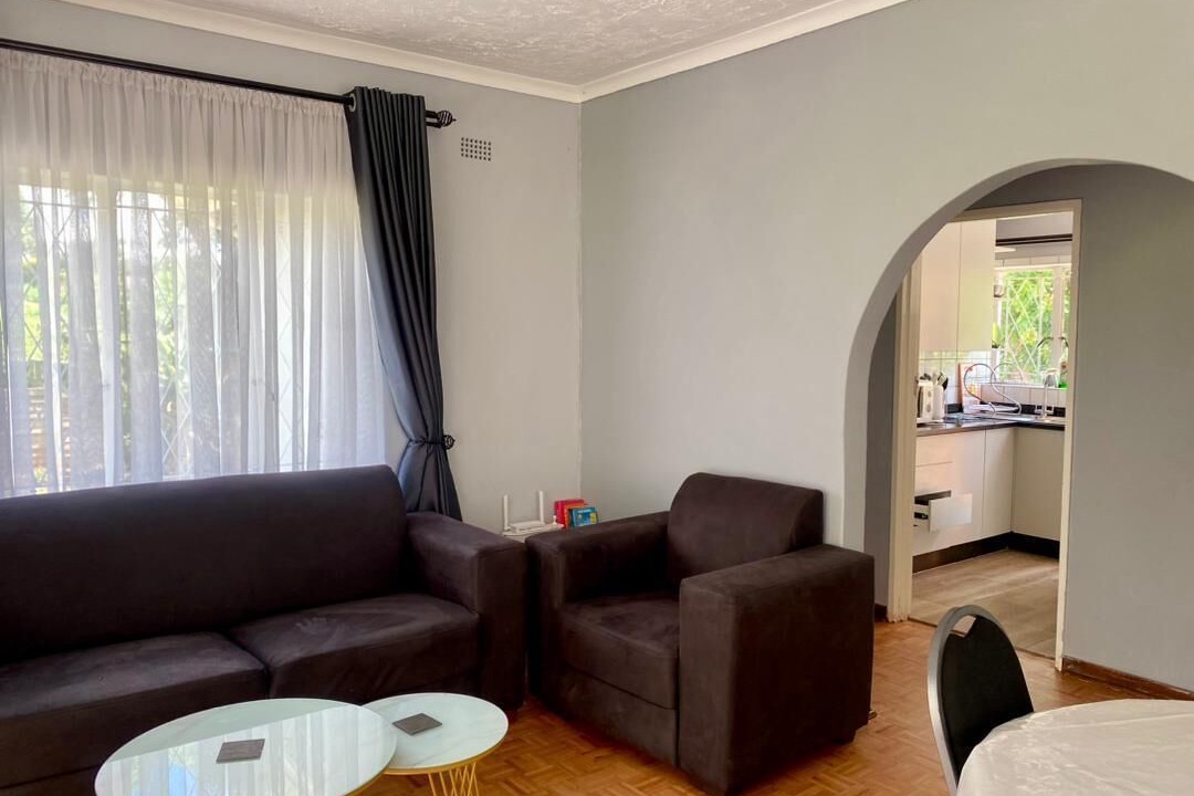 Photo of Livingroom in Harare East