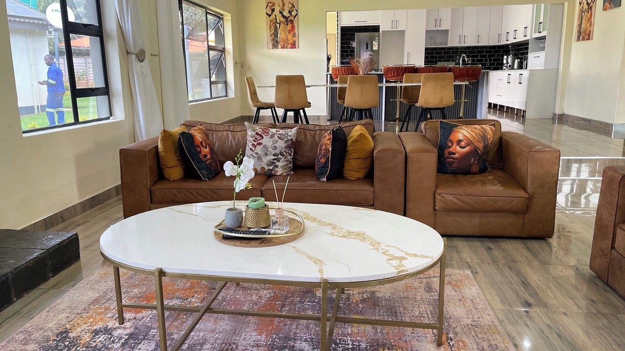 Photo of Livingroom in Harare East