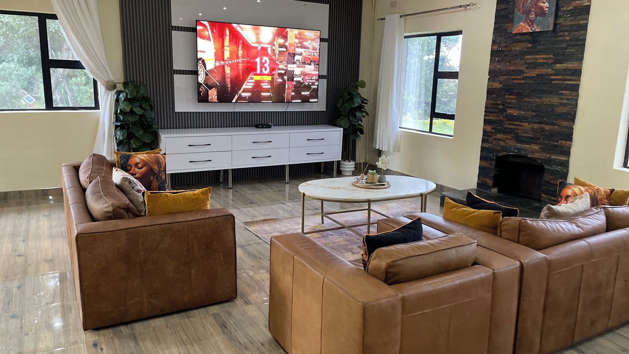 Photo of Livingroom in Harare East