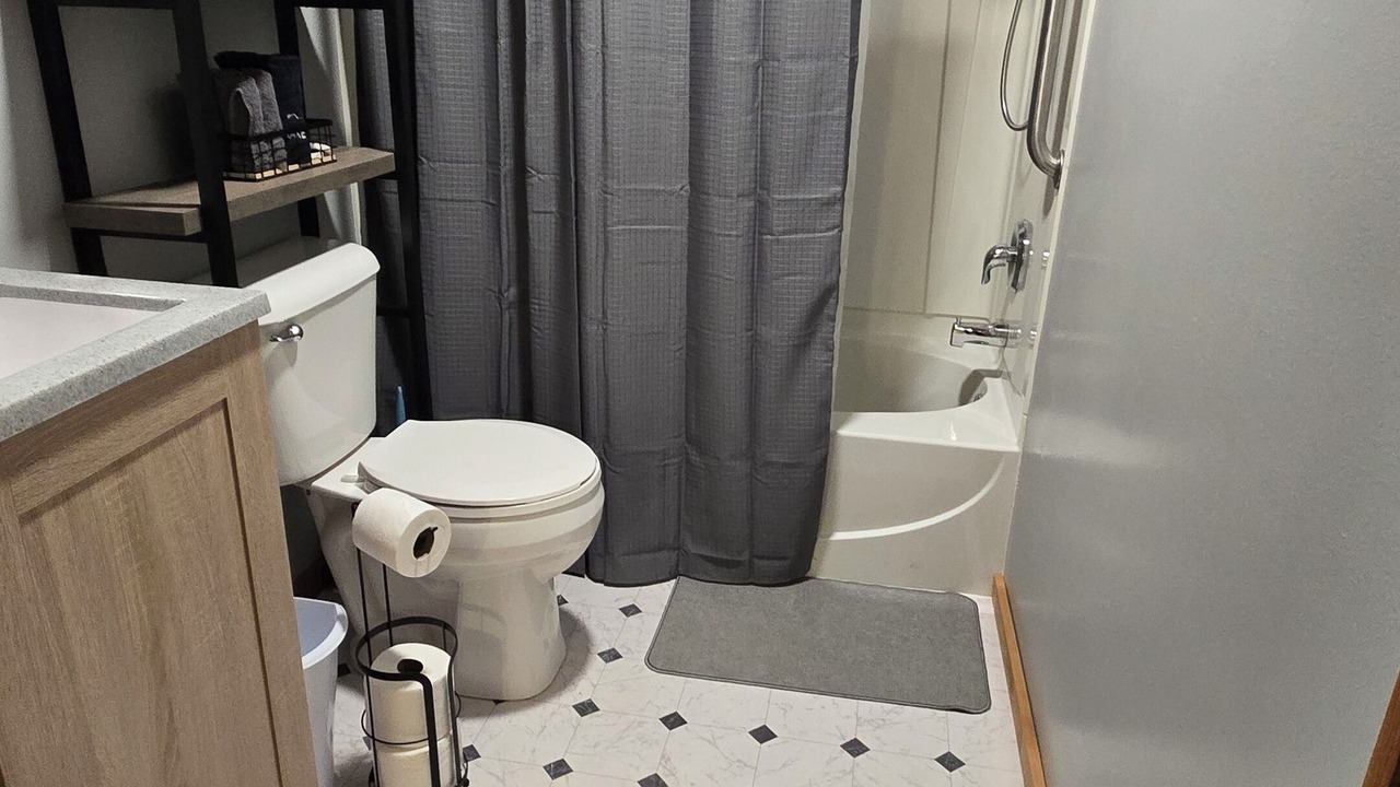 Photo of Bathroom in Warrens