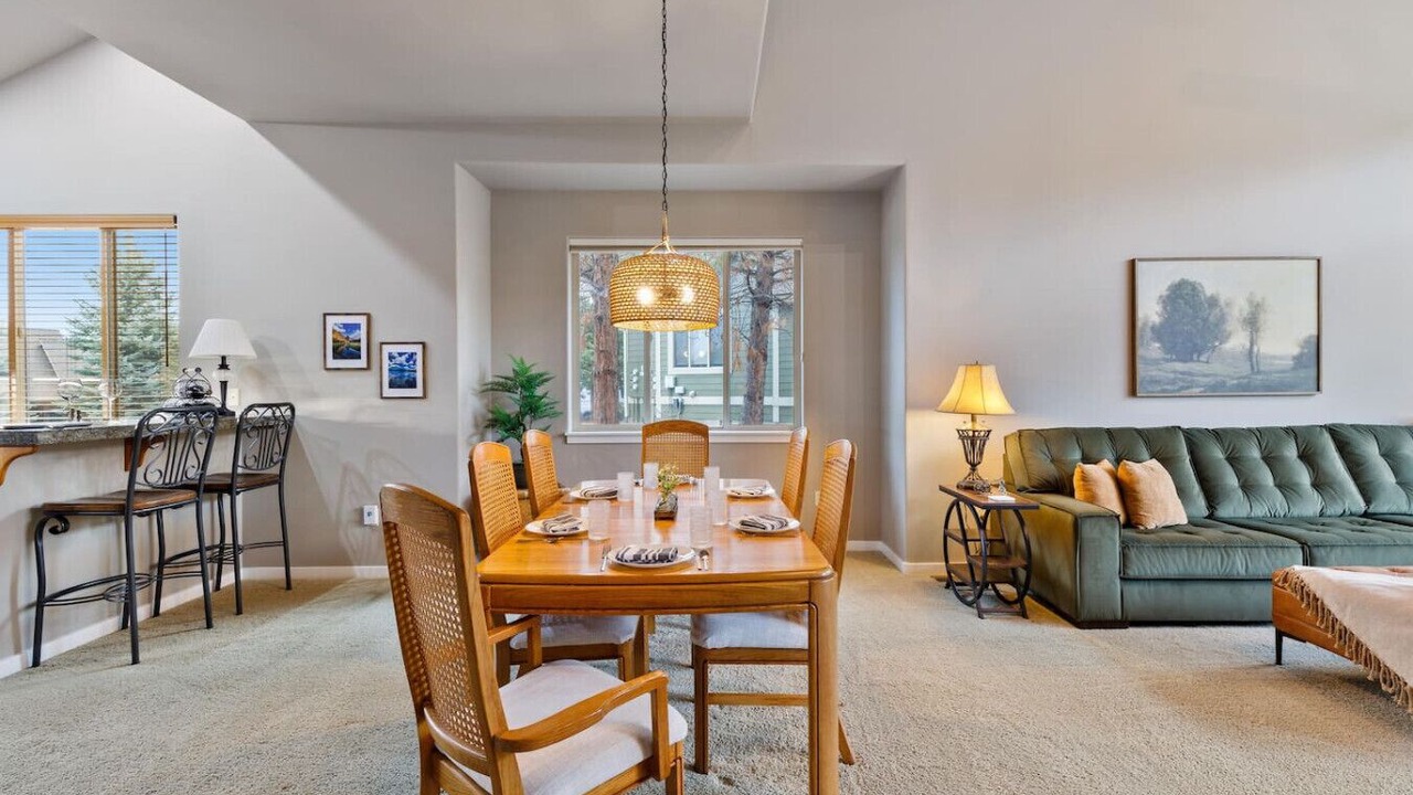 Photo of Livingroom in Redmond
