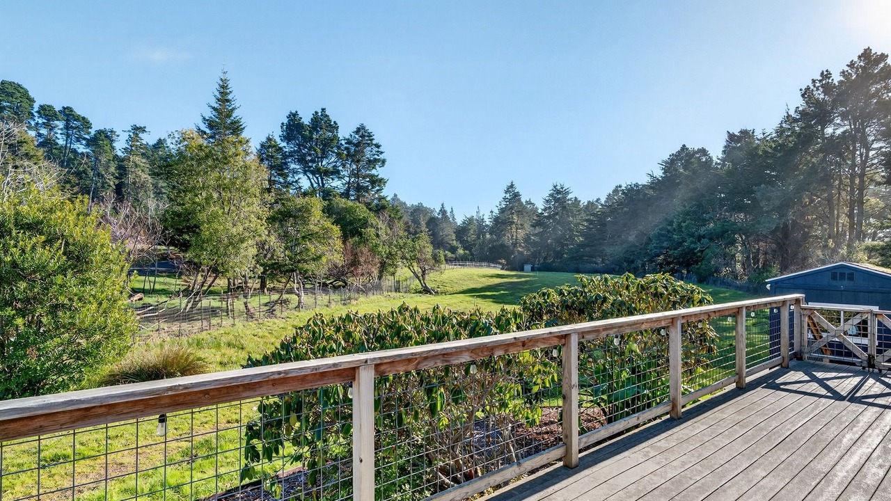 Photo of Patio Balcony in Mendocino